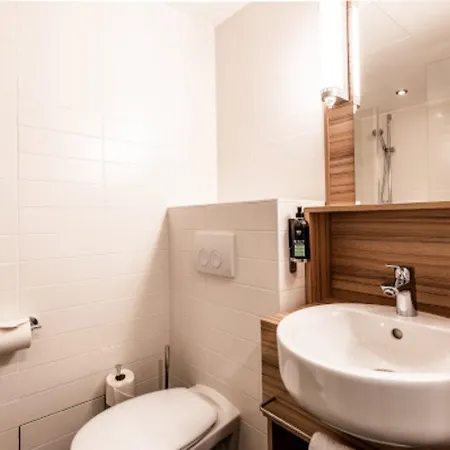 Star Premium Hannover, By Quality 3*