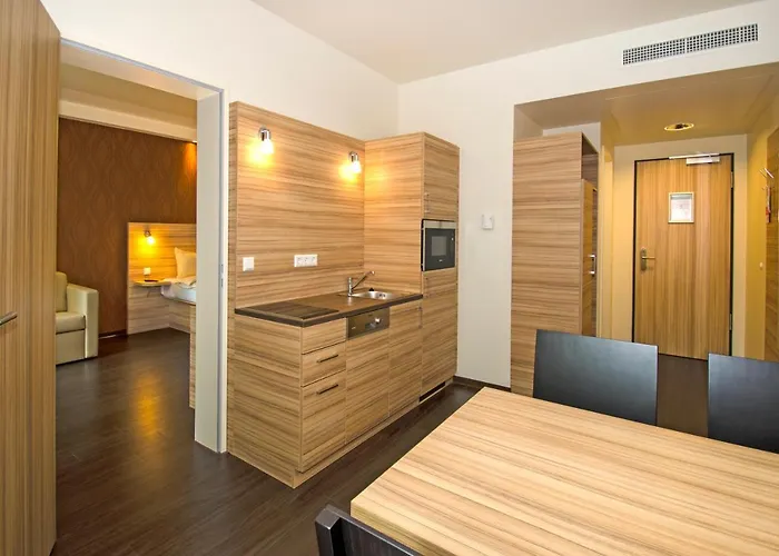 Star Premium Hannover, By Quality