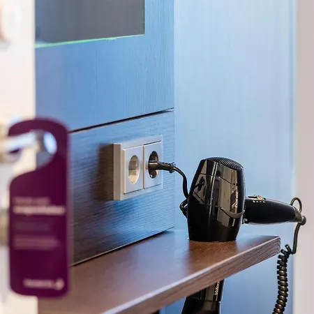Hotel Star Premium Hannover, By Quality 3*