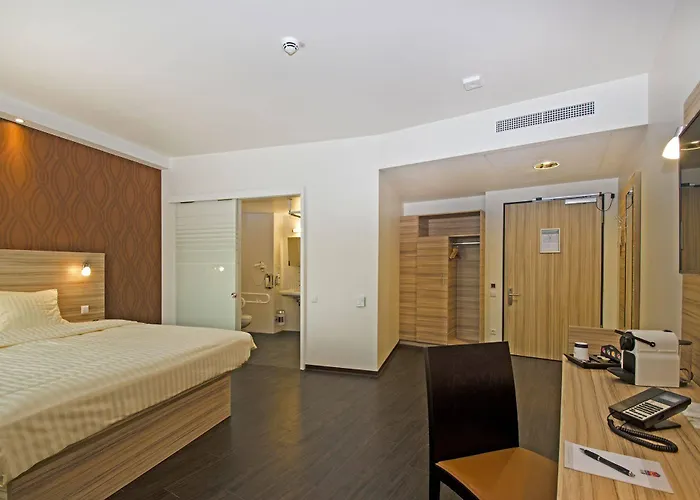 Star Premium Hannover, By Quality ハノーファー