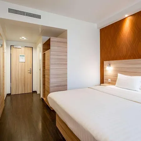Star Premium Hannover, By Quality מלון 3*