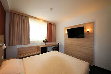 Star Inn Hotel Premium Hannover, By Quality Отель 3*