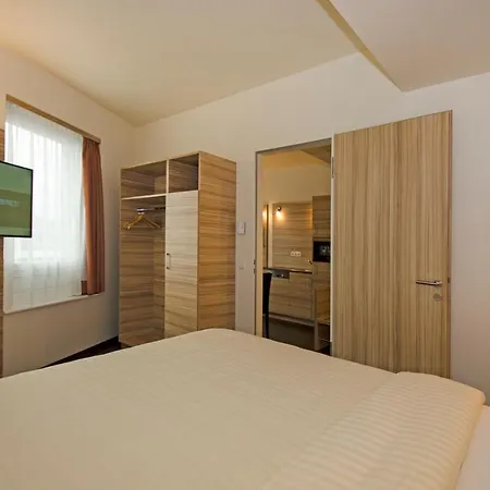 Star Inn Hotel Premium Hannover, By Quality 3* Ганновер